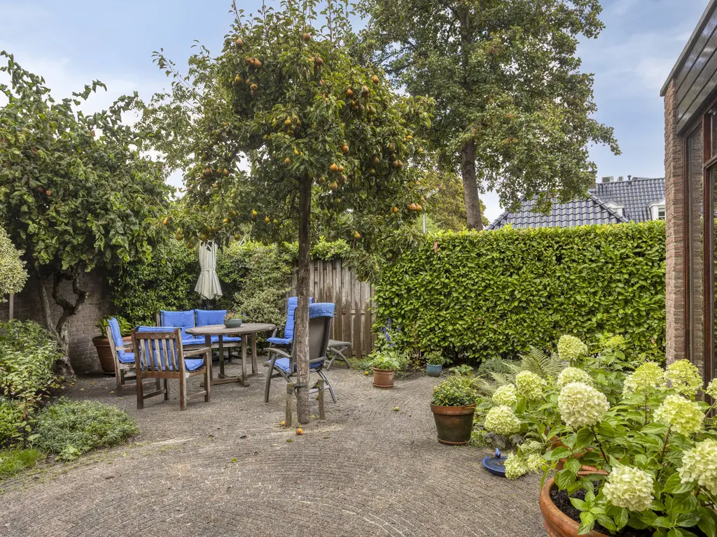 van Beethovenlaan 10, RHOON