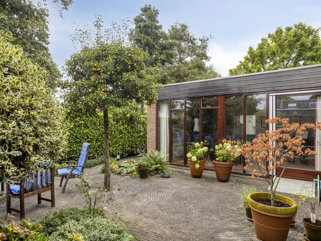 van Beethovenlaan 10, RHOON