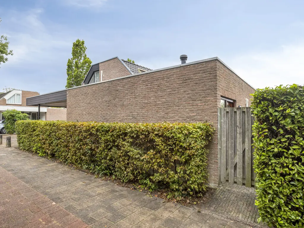 van Beethovenlaan 10, RHOON