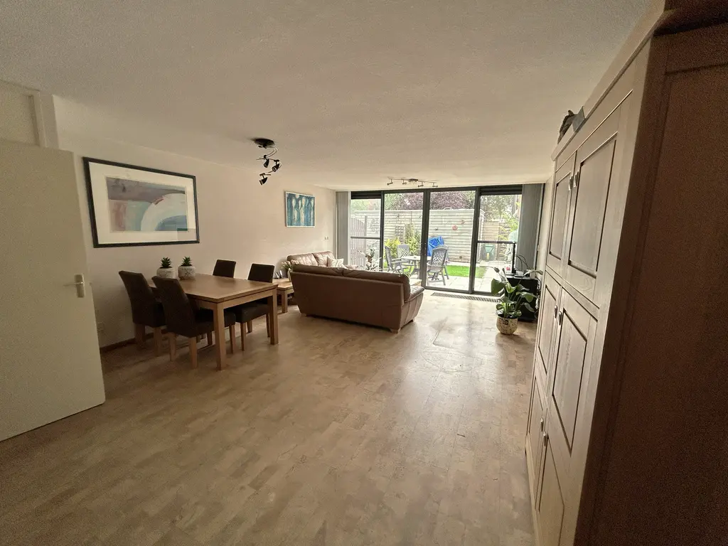 Zuidzijdsedijk 96, Hoogvliet Rotterdam