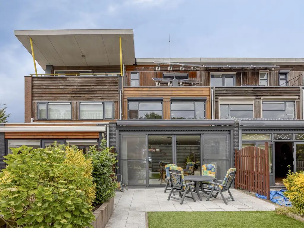 Zuidzijdsedijk 96, Hoogvliet Rotterdam