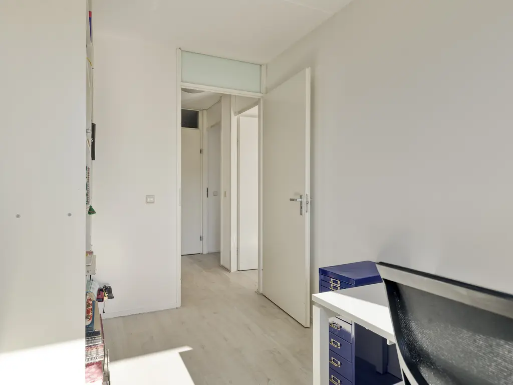 Nicolaas van Puttenstraat 1, POORTUGAAL