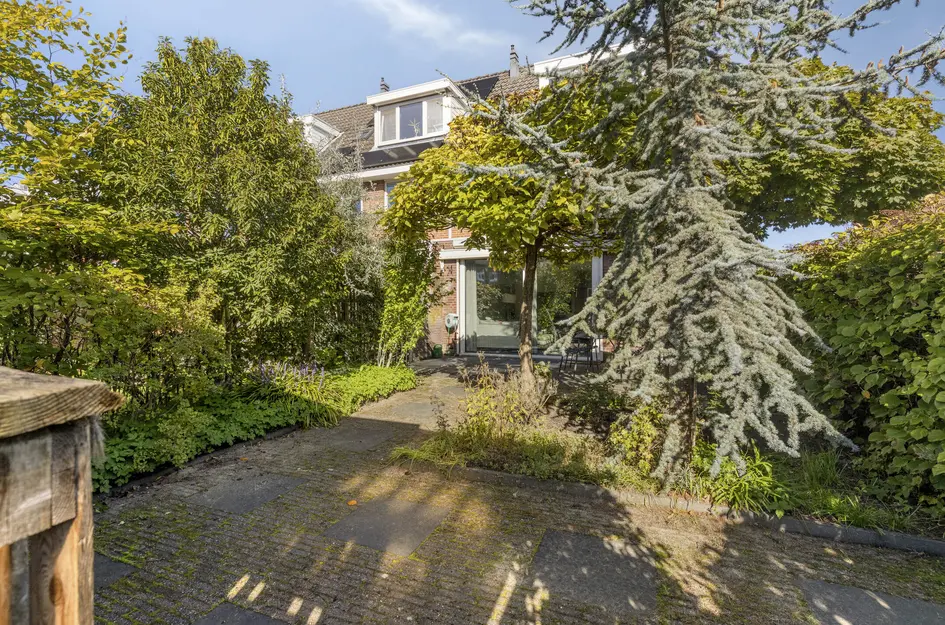 Nicolaas van Puttenstraat 1