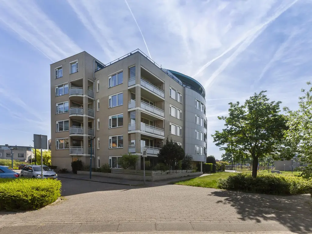 Tsjaikovskistraat 66, CAPELLE AAN DEN IJSSEL