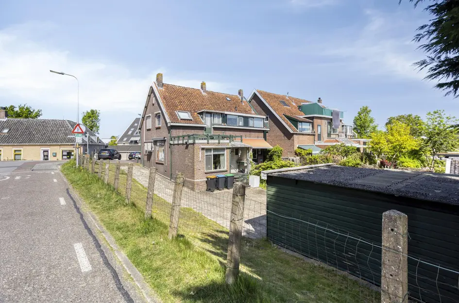 Dorpsstraat 77