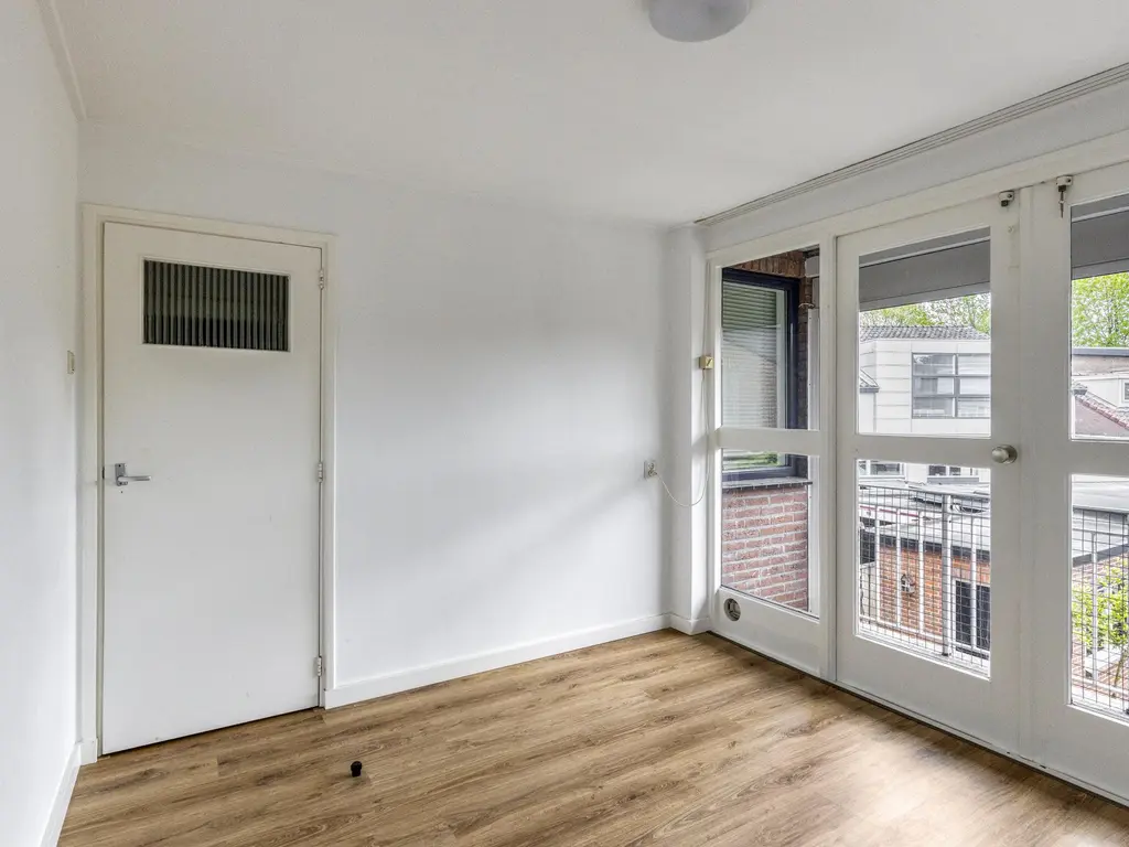 Prins Bernhardstraat 26, POORTUGAAL