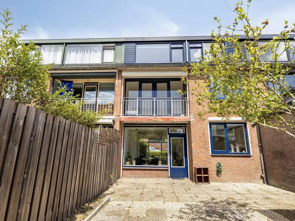 Prins Bernhardstraat 26, POORTUGAAL