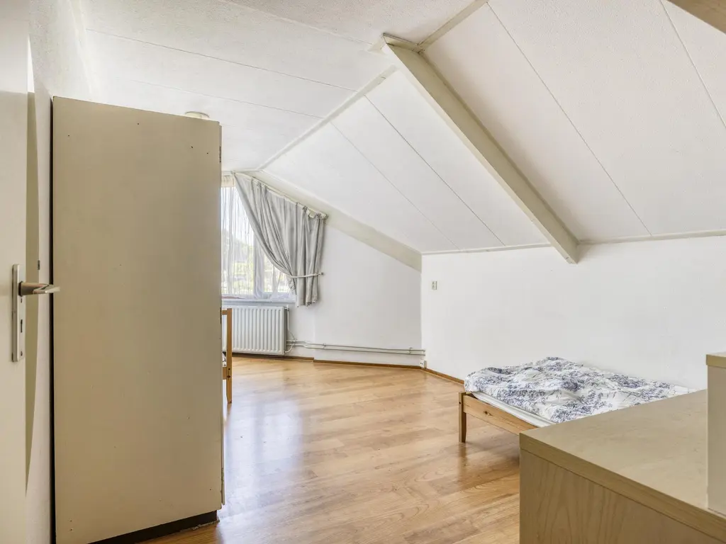 De Esdoorn 41, RHOON