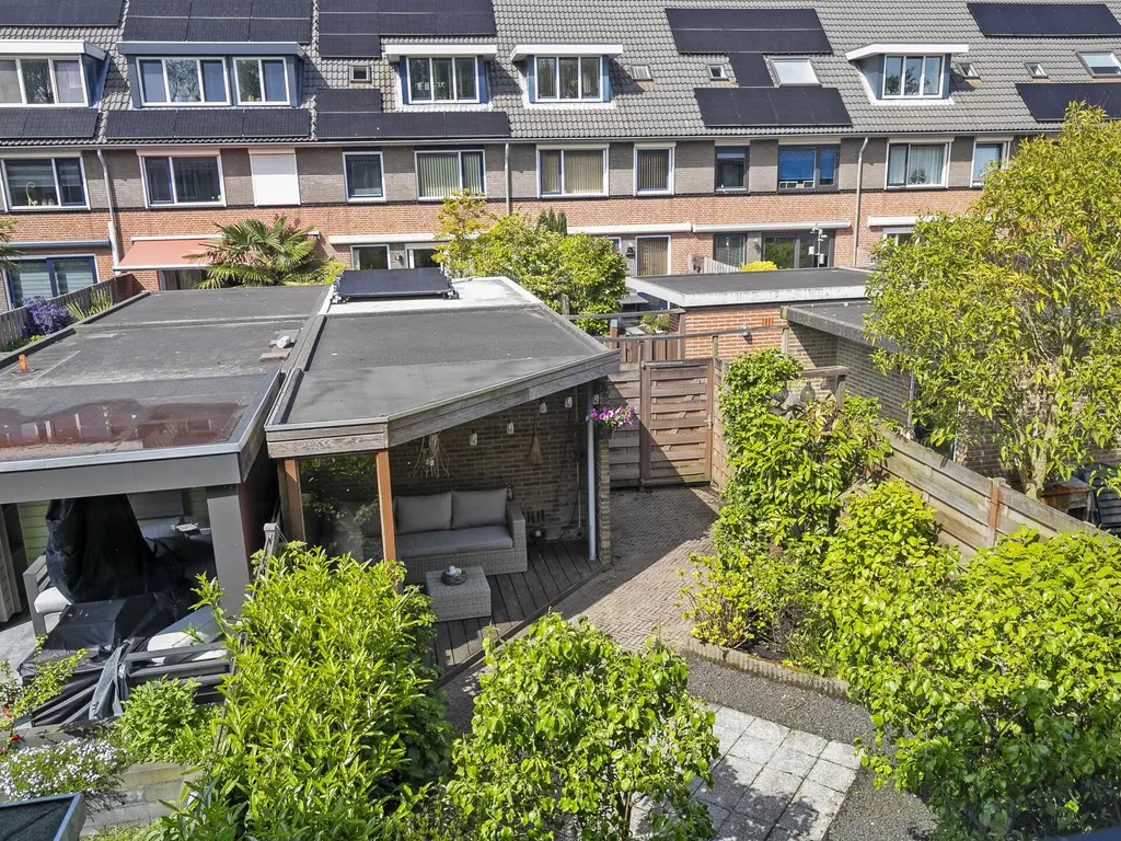 Jan van Almondestraat 76, POORTUGAAL
