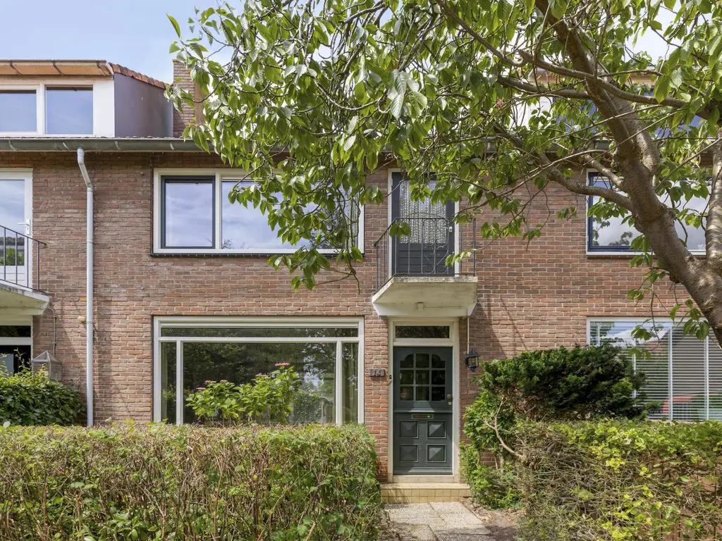 Bernhardstraat 14, RHOON