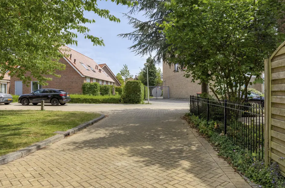 Bernhardstraat 14