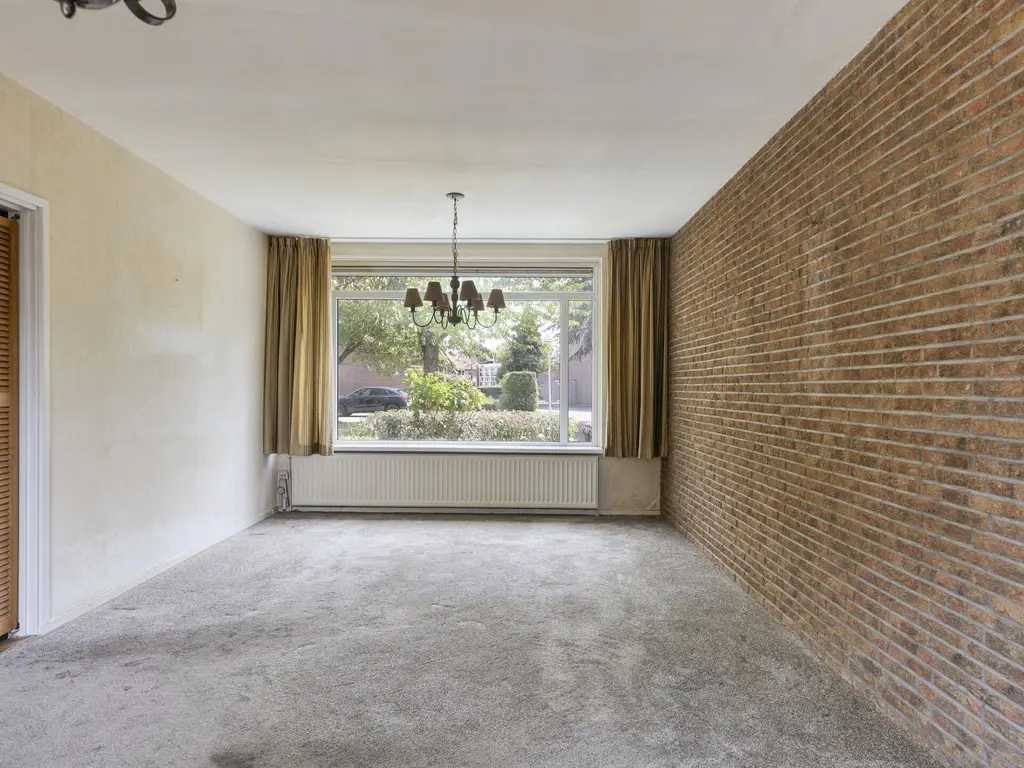 Bernhardstraat 14, RHOON