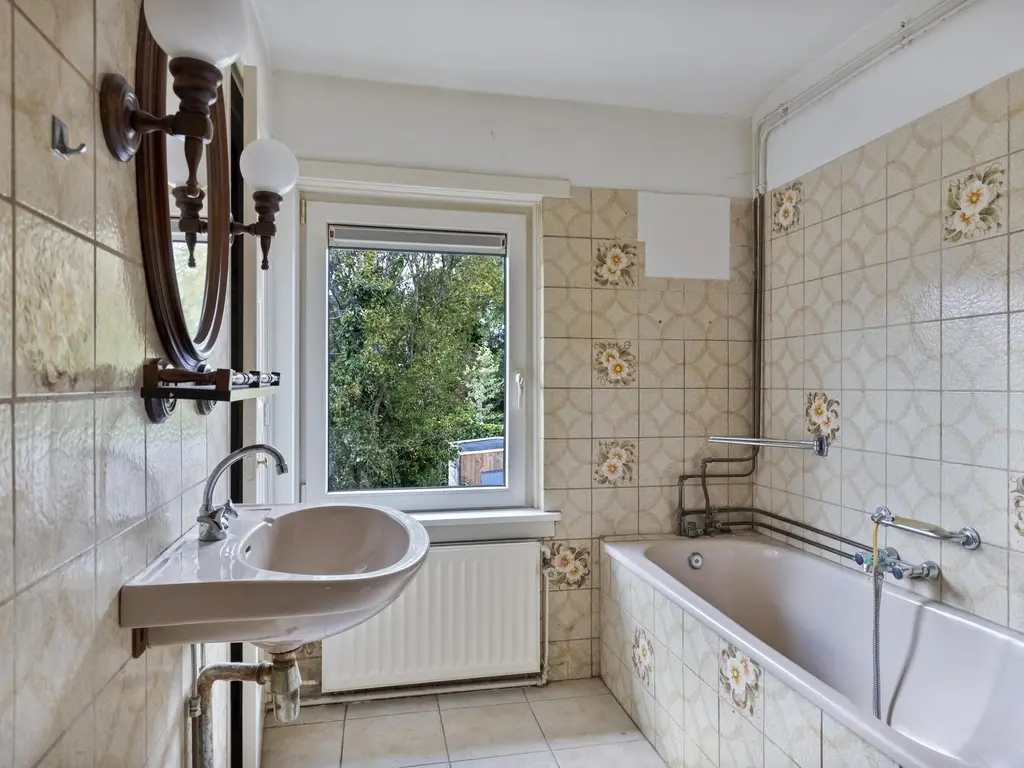 Bernhardstraat 14, RHOON