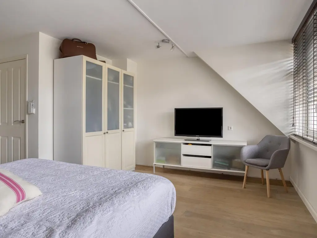 Nachtwaker 19, RHOON
