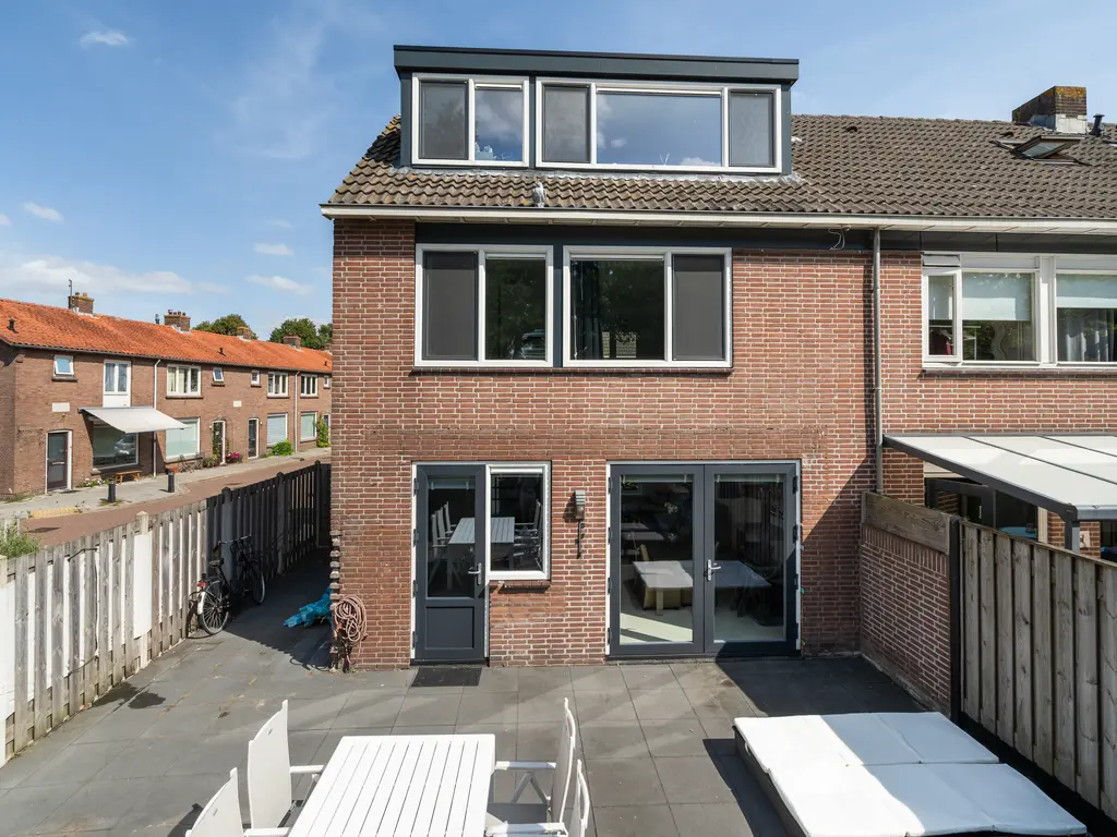 Ouwelandsestraat 55, POORTUGAAL