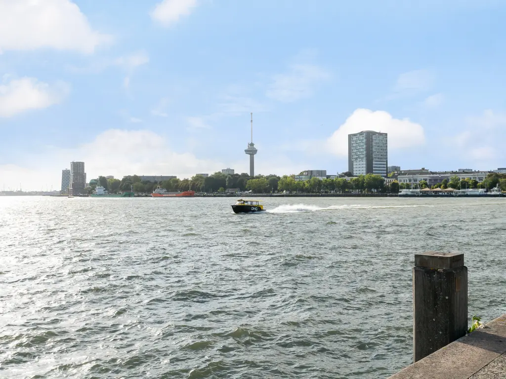 Landverhuizersplein 110, ROTTERDAM