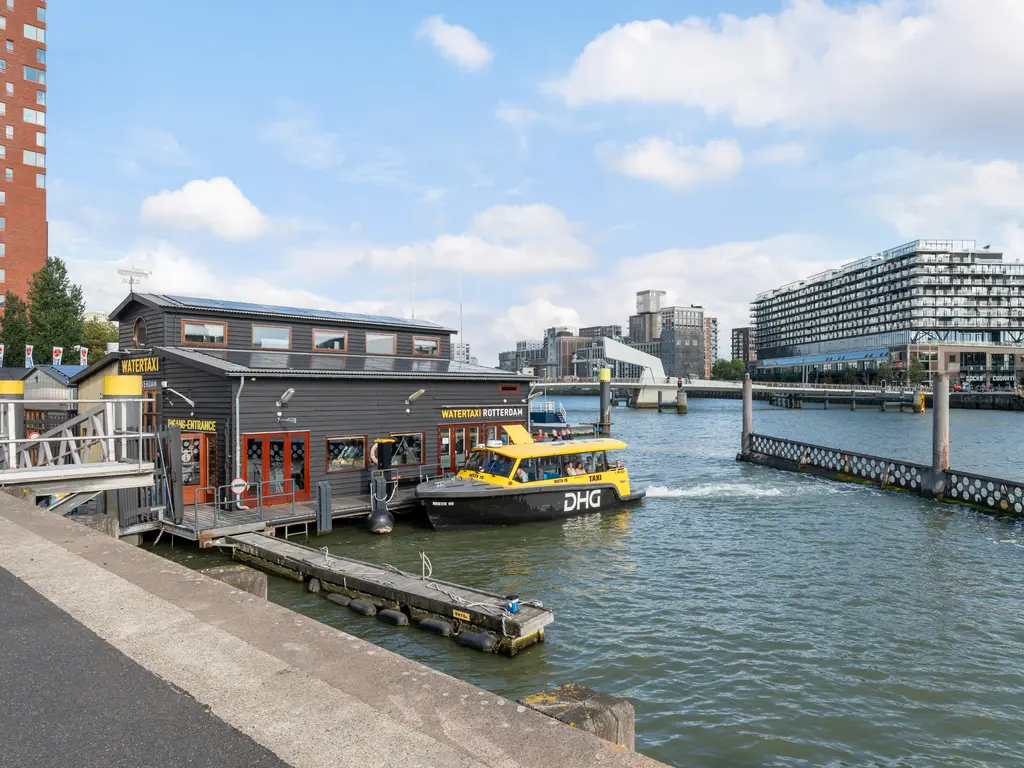 Landverhuizersplein 110, ROTTERDAM