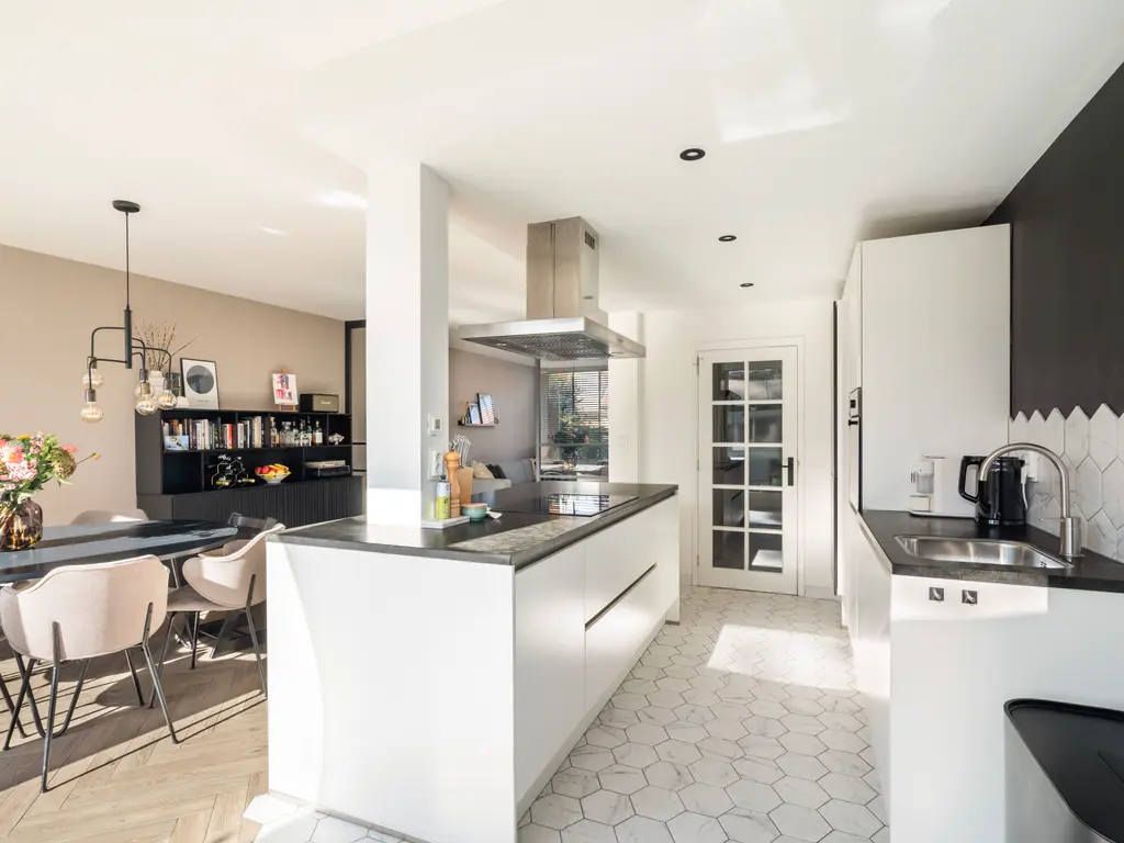 Margrietstraat 9, RHOON