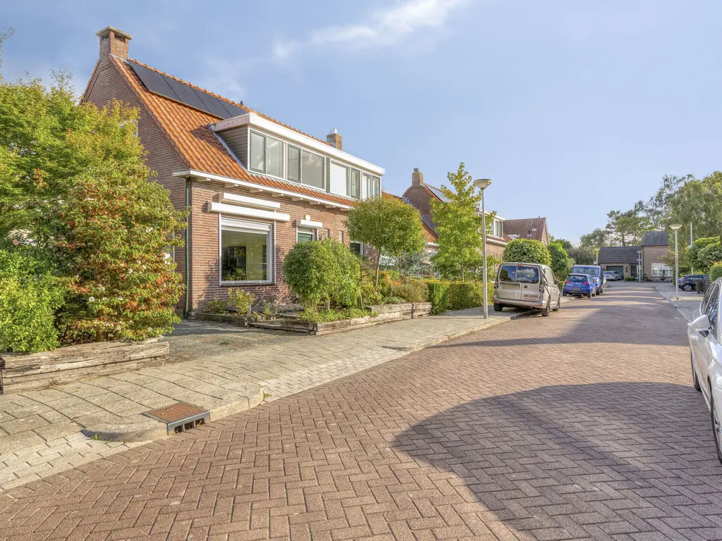 C.A. Dekkerstraat 7, RHOON