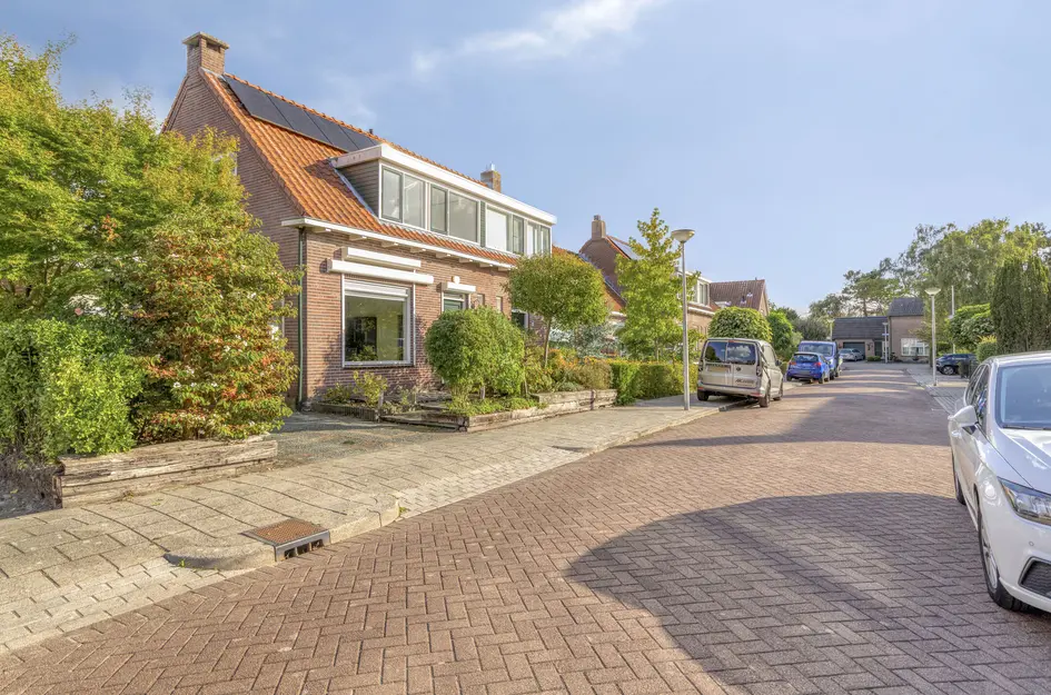C.A. Dekkerstraat 7