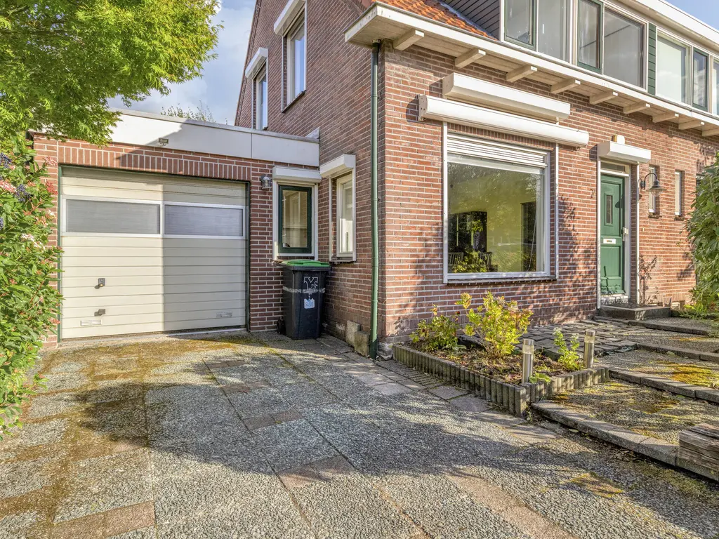 C.A. Dekkerstraat 7, RHOON