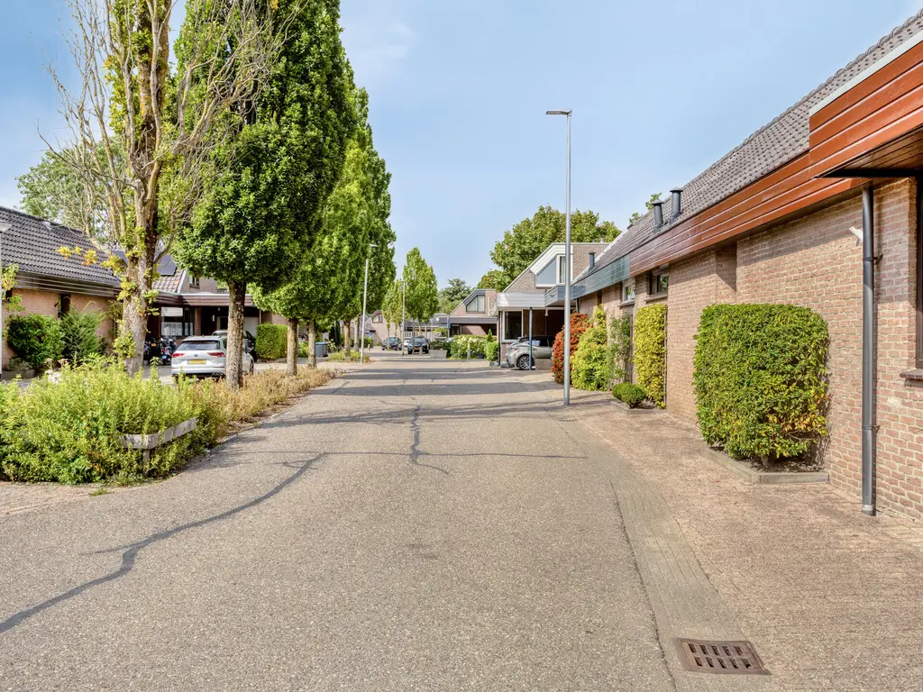 van Beethovenlaan 4, RHOON