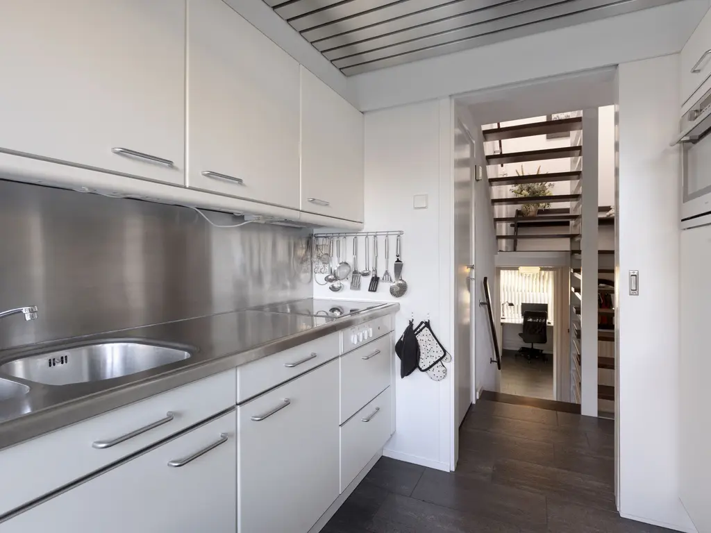 Wilhelminastraat 2, RHOON