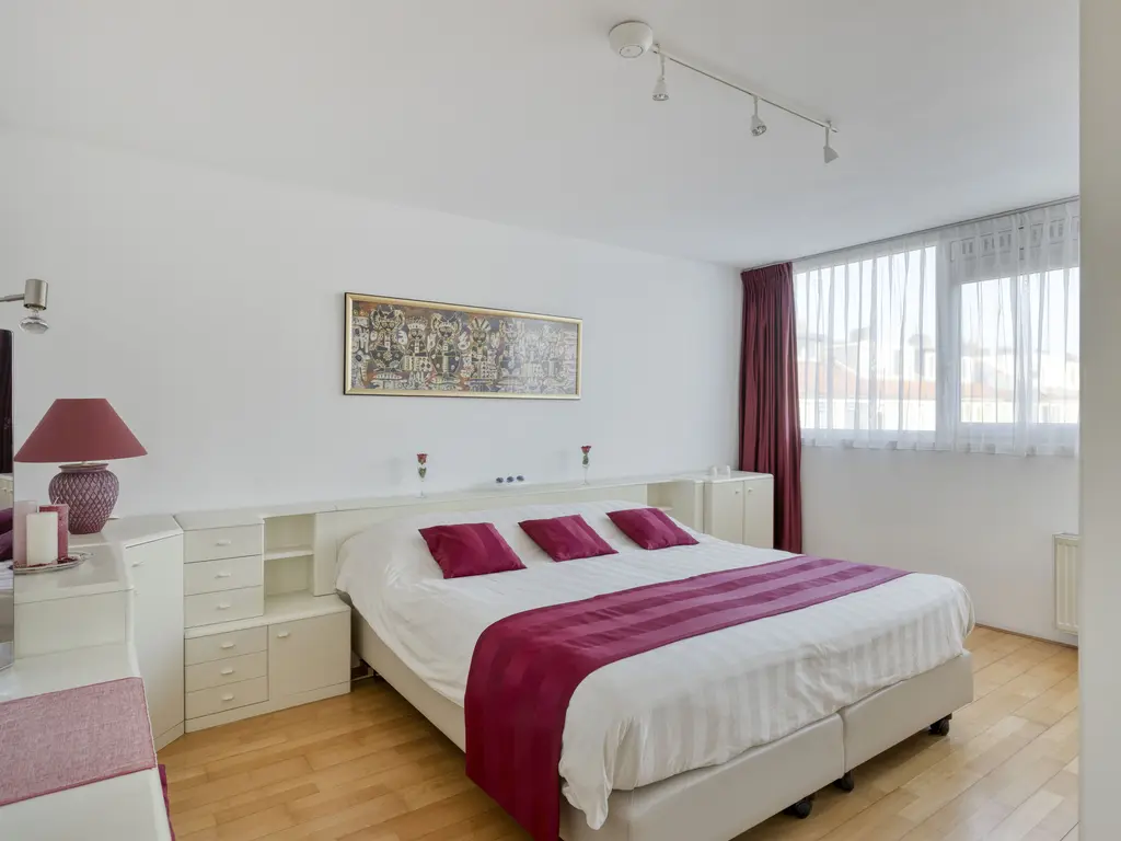 Wilhelminastraat 2, RHOON