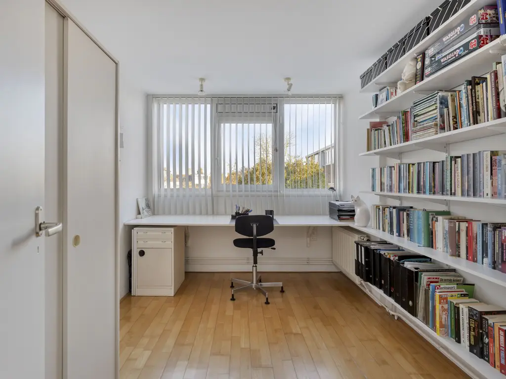 Wilhelminastraat 2, RHOON