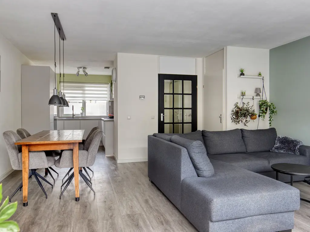 Rietdekker 22, POORTUGAAL