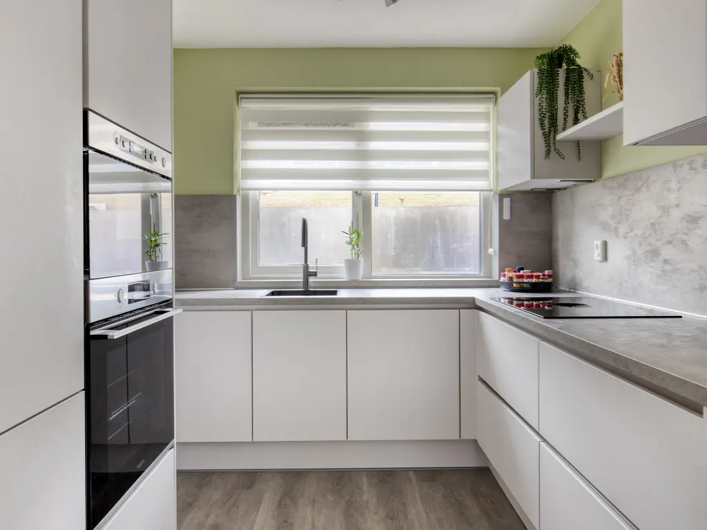 Rietdekker 22, POORTUGAAL