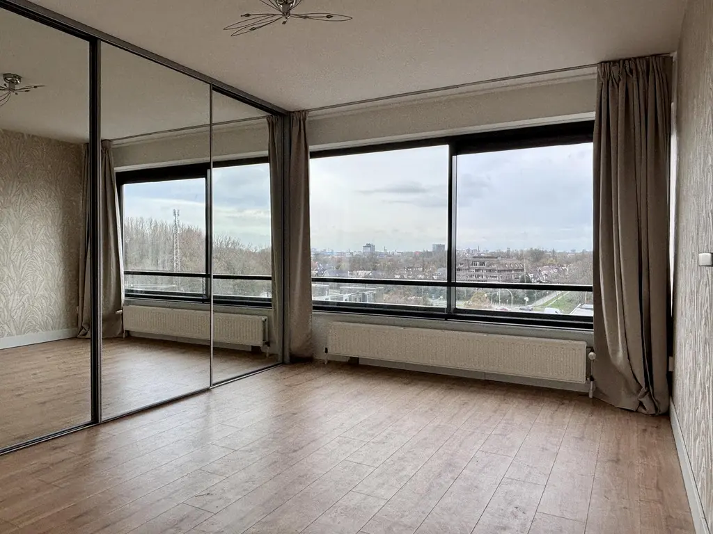 Weidevogellaan 190, 'S-GRAVENHAGE