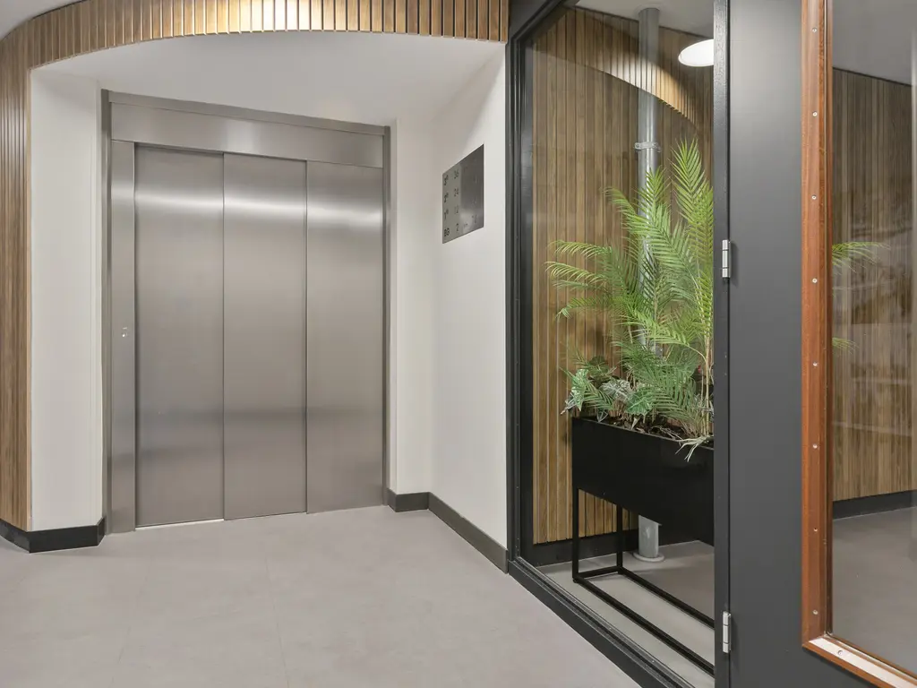 Zeis 6, HENDRIK-IDO-AMBACHT