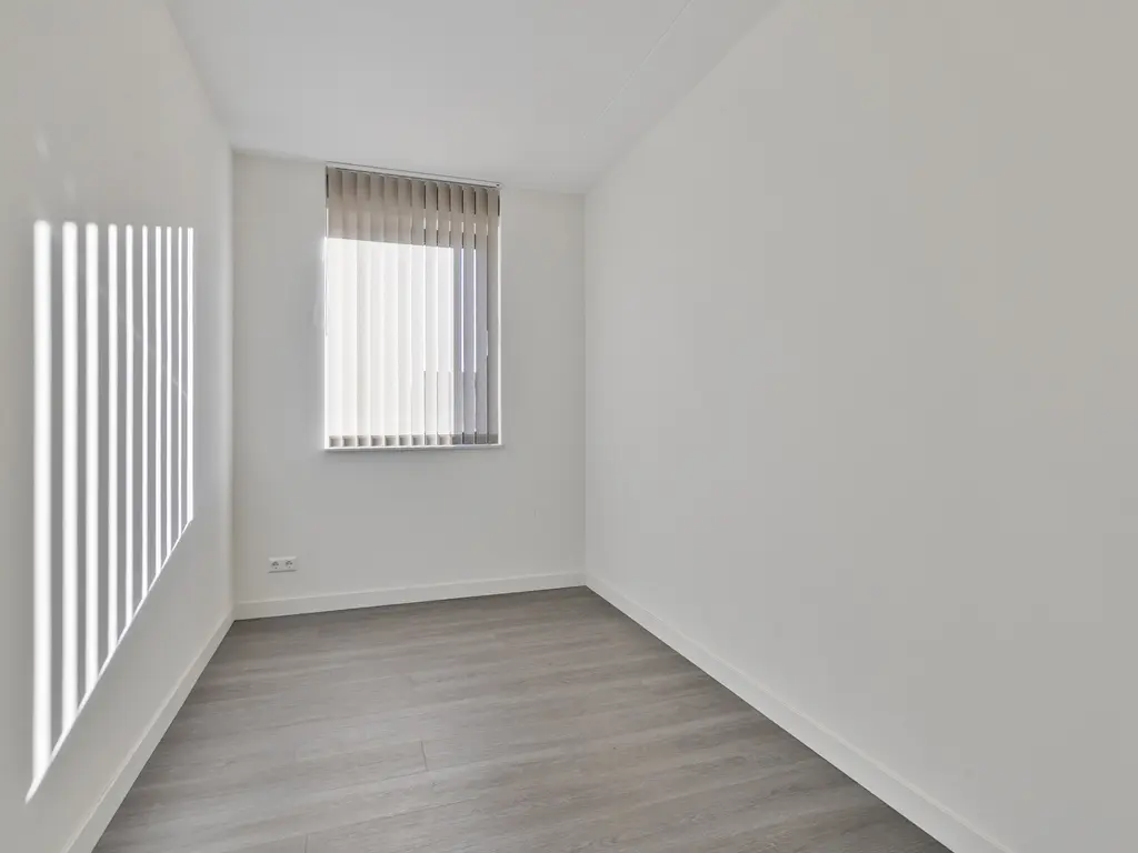 Zeis 6, HENDRIK-IDO-AMBACHT