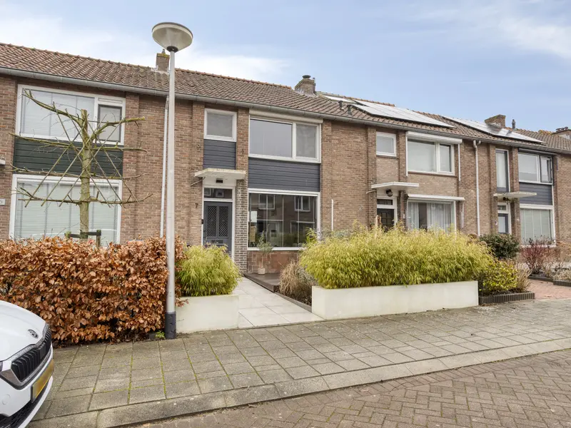 Irenestraat 7, RHOON
