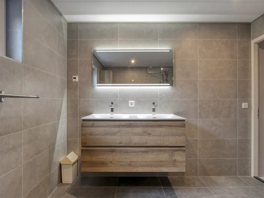 Griendwerker 11, POORTUGAAL