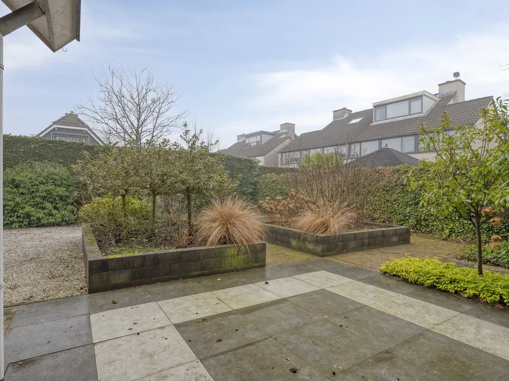 Griendwerker 11, POORTUGAAL