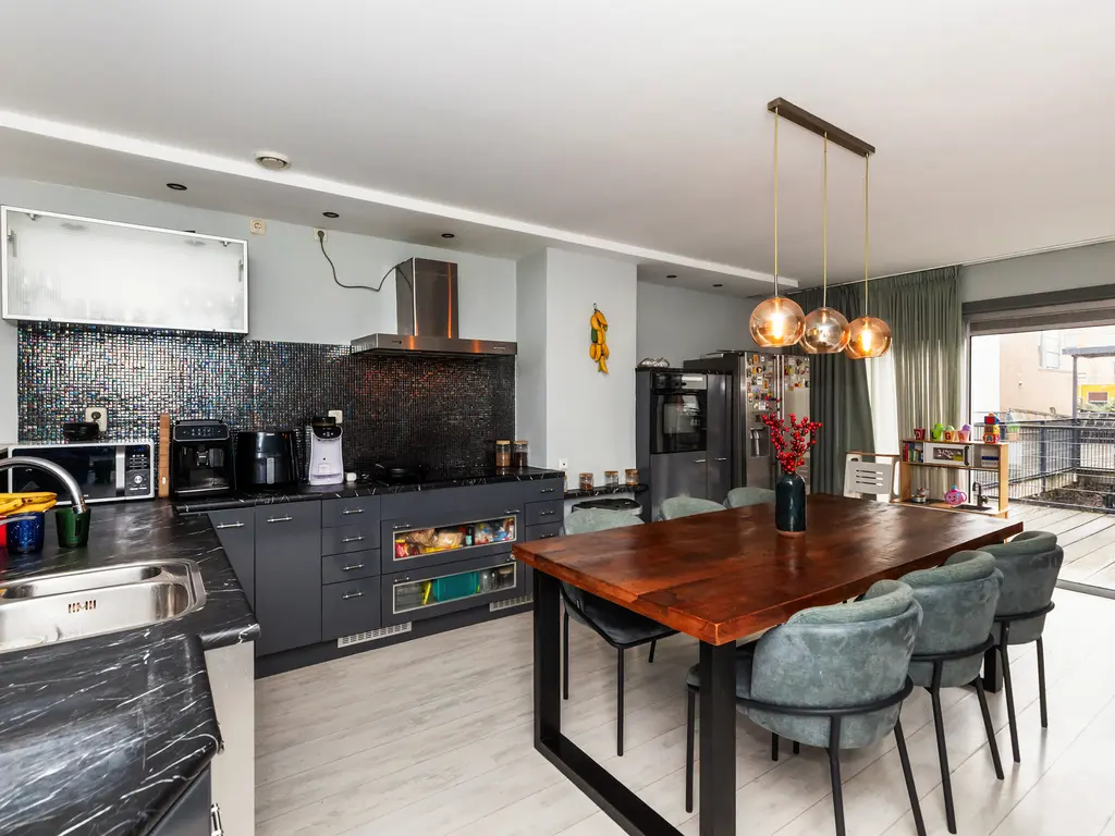 Zus Braunstraat 22, ROTTERDAM