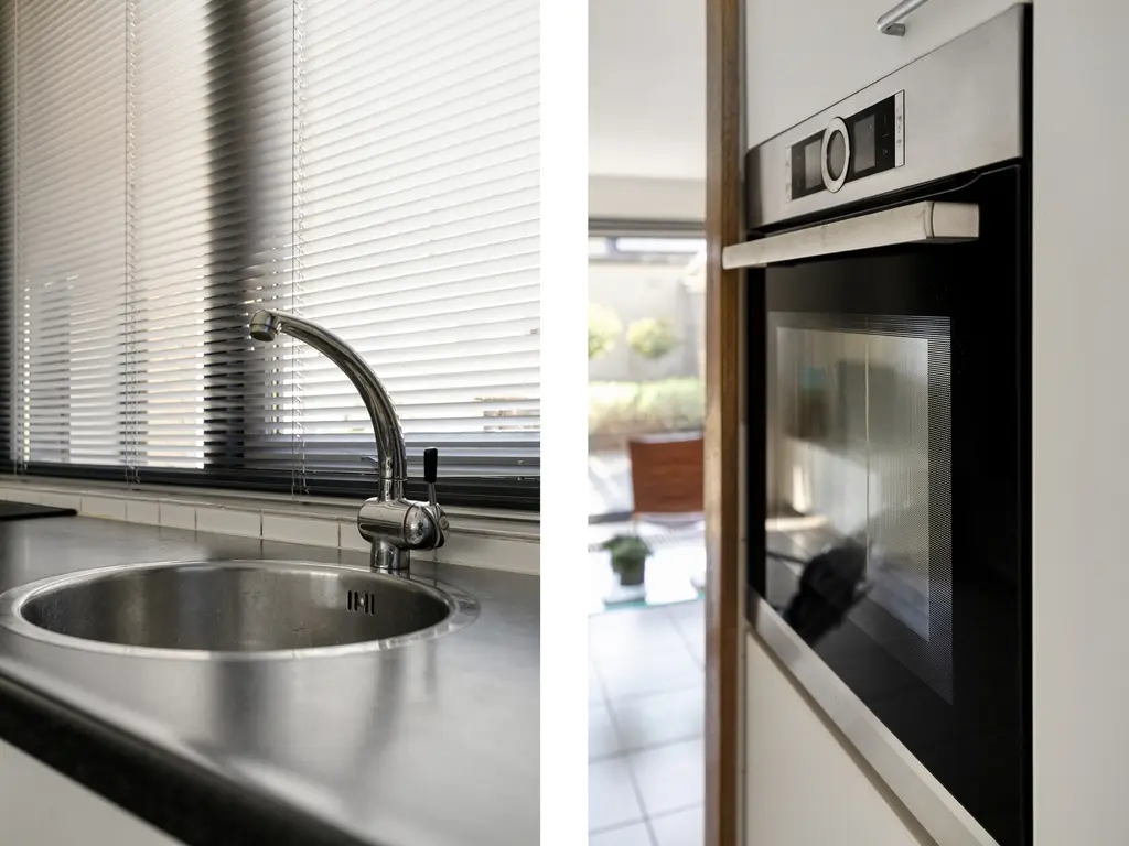 Rietdekker 1, POORTUGAAL