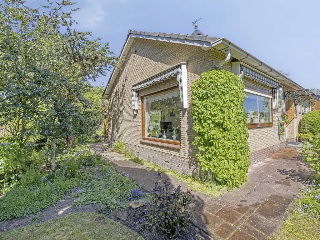 Molendijk 37, RHOON