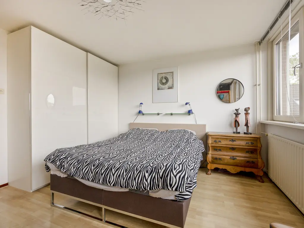 De Eik 24, RHOON