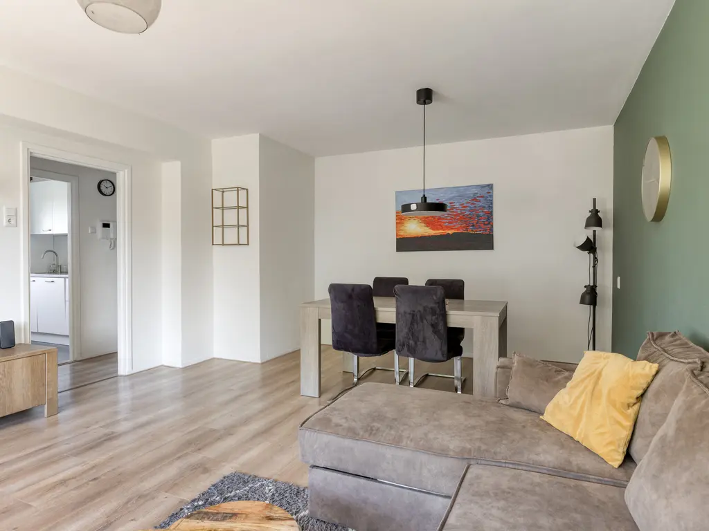 Louis Raemaekersstraat 23, SCHIEDAM
