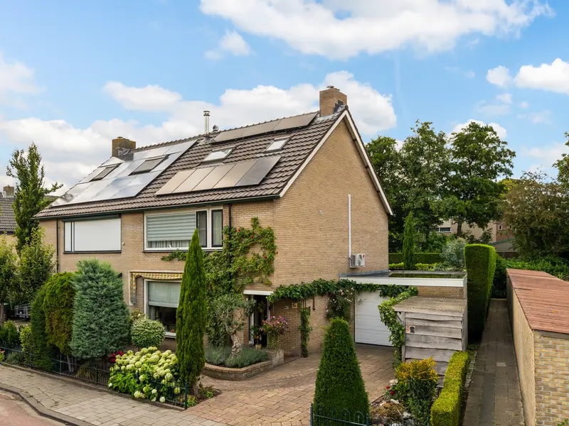 Waalstraat 99, POORTUGAAL