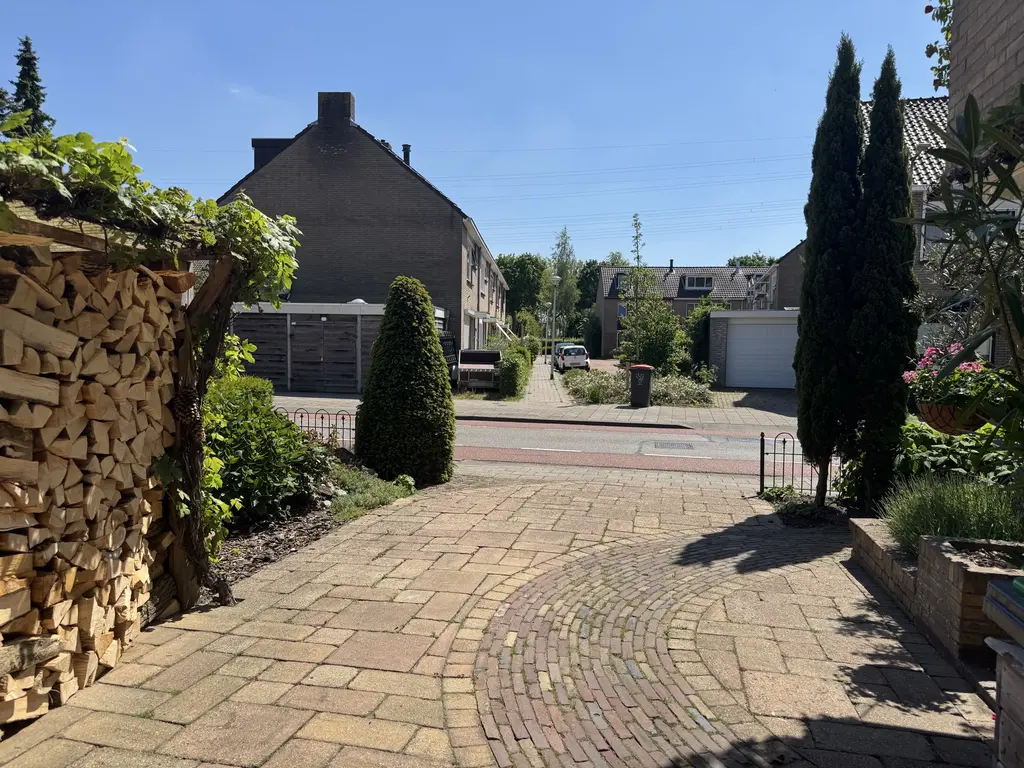 Waalstraat 99, Poortugaal