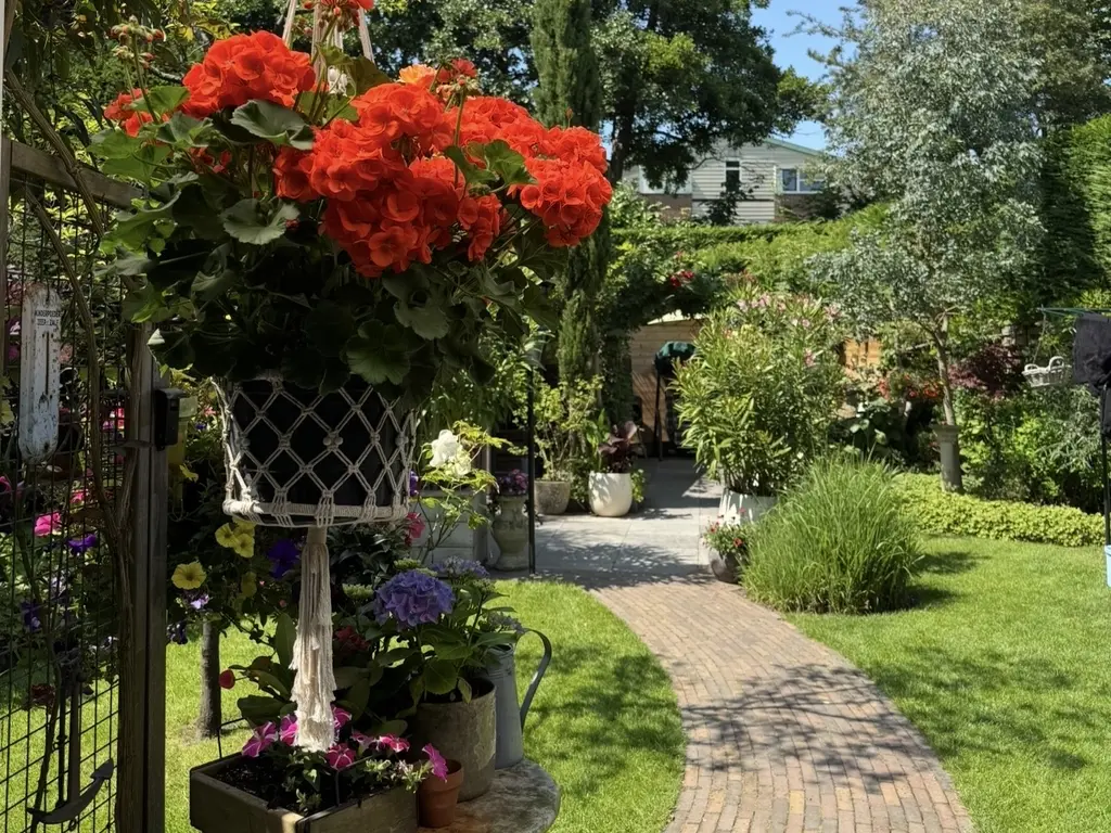 Waalstraat 99, Poortugaal