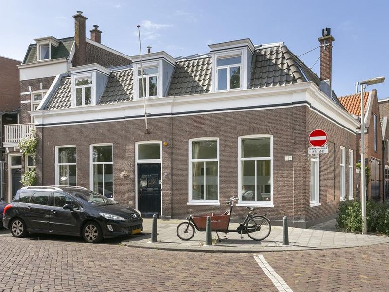 Badhuiskade 25, 'S-GRAVENHAGE