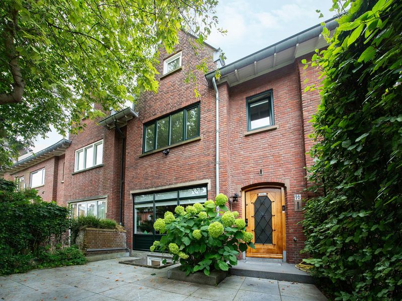 Van Tedingerbrouckstraat 16, 'S-GRAVENHAGE