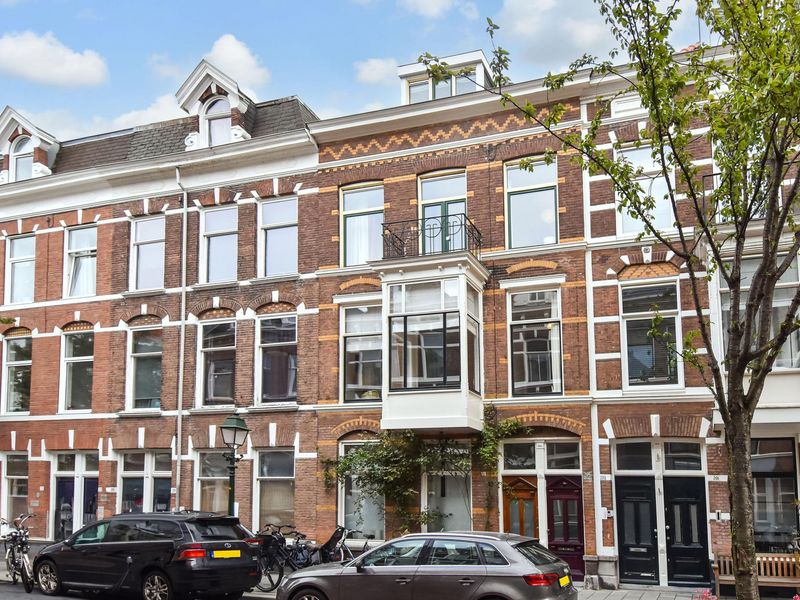 Obrechtstraat 205, 'S-GRAVENHAGE