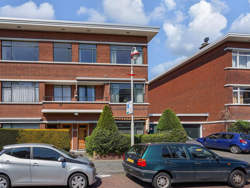 Van Neckstraat 88, 'S-GRAVENHAGE