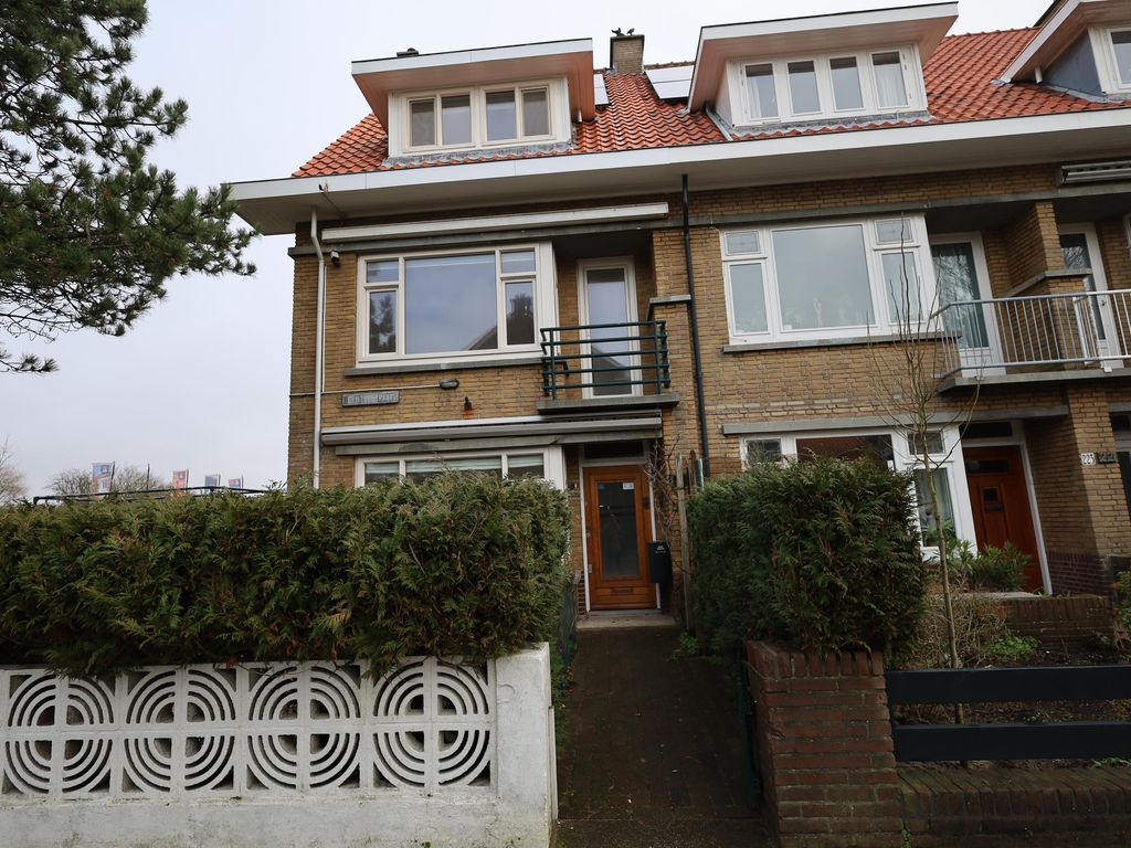 Gentsestraat 225, 'S-GRAVENHAGE